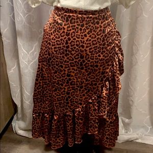 Abeautifulsoul cheetah print ruffle skirt